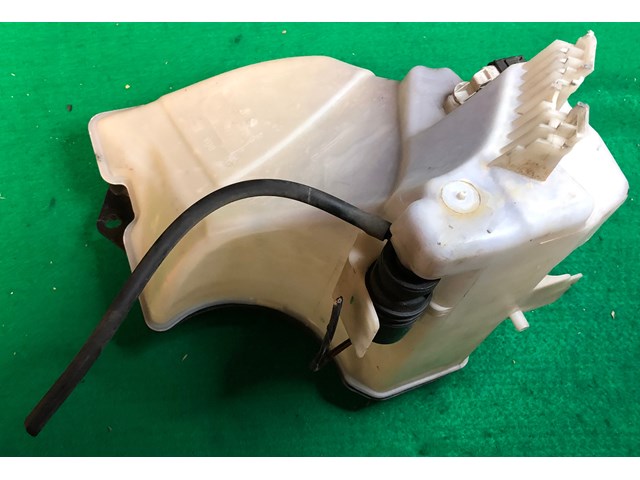 BMW 3 Series E46 Windshield Washer Fluid Tank 61667007970 OEM