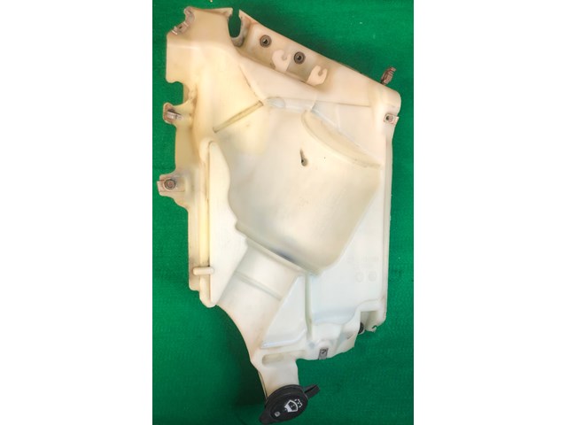 2002 Oldsmobile Bravada Windshield Washer Reservoir