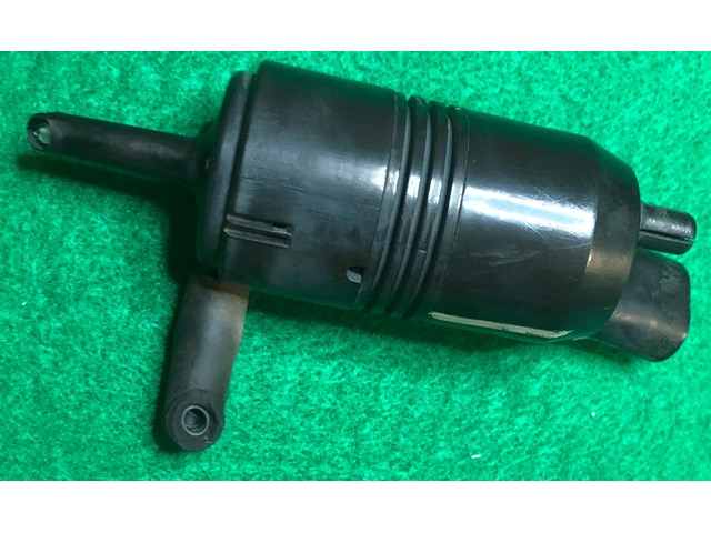 2002 Oldsmobile Bravada Windshield Washer Pump 22143196