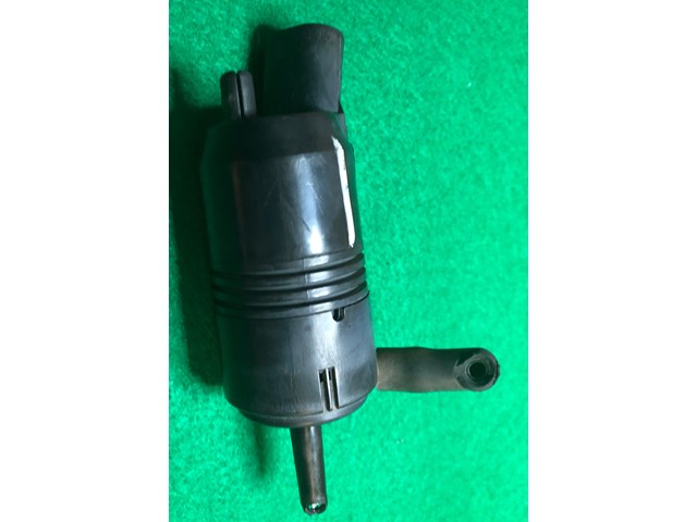 2002 Oldsmobile Bravada Windshield Washer Pump 22143196