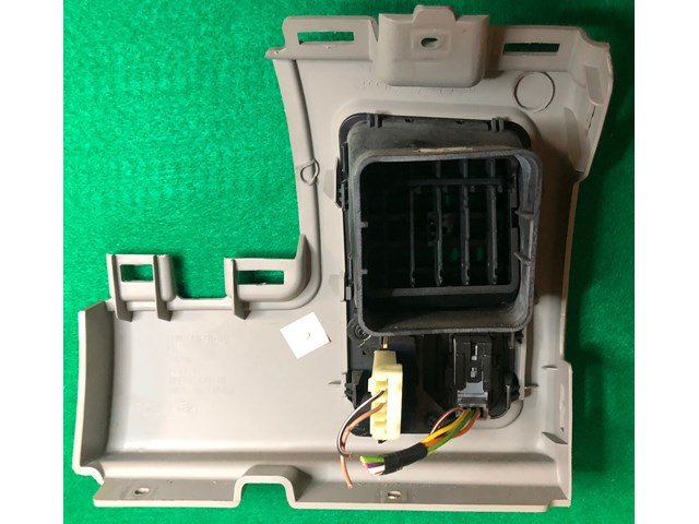 05-09 CHEVROLET EQUINOX MILEAGE GRAY AC VENT BEZEL OEM AAF91610 21996477