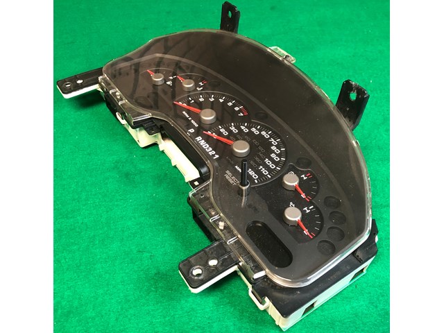 04-05 FORD EXPLORER Speedometer Cluster Instrument Gauge