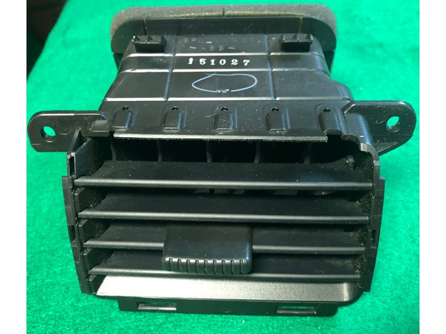 2004-2009 MAZDA 3 LEFT AIR VENT BP4L 64930 OEM