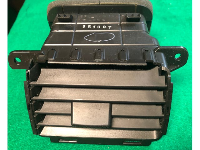 2004-2009 MAZDA 3 LEFT AIR VENT BP4L 64930 OEM