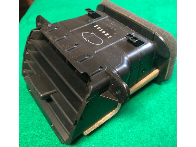 2004-2009 MAZDA 3 LEFT AIR VENT BP4L 64930 OEM