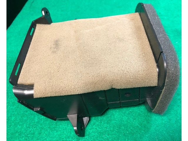 2004-2009 MAZDA 3 RIGHT AIR VENT BP4K 64930 OEM