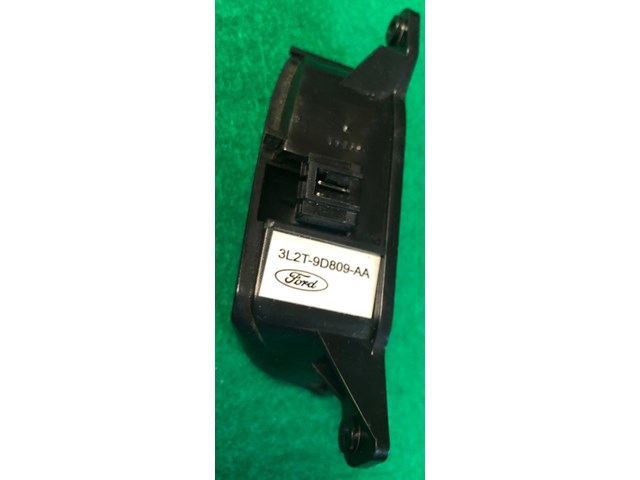 2002 - 2005 FORD EXPLORER STEERING WHEEL CRUISE CONTROL ON OFF SWITCH BUTTON