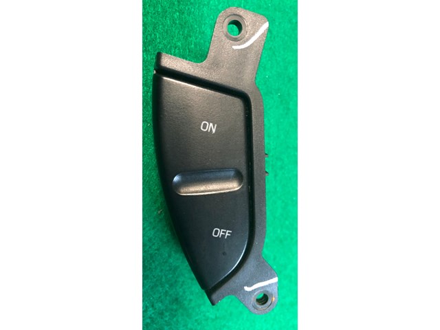 2002 - 2005 FORD EXPLORER STEERING WHEEL CRUISE CONTROL ON OFF SWITCH BUTTON