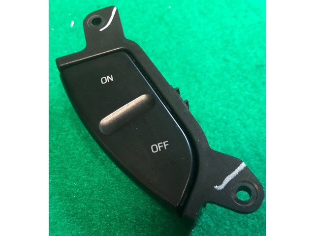 2002 - 2005 FORD EXPLORER STEERING WHEEL CRUISE CONTROL ON OFF SWITCH BUTTON