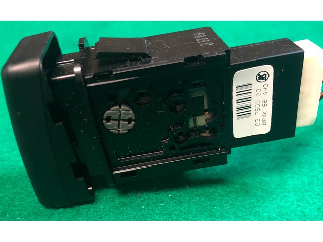 2004  Mazda 3 HAZARD SWITCG BP4K664H0 03750330 