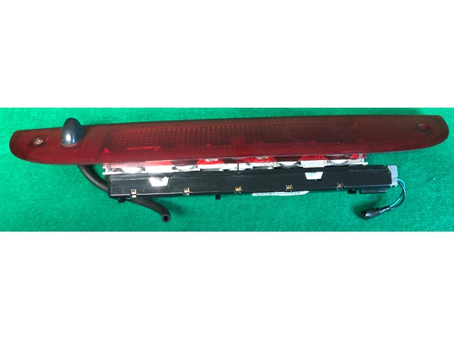 2004 FORD EXPLORER REAR LAMP THIRD BRAKE TAIL LIGHT OEM 