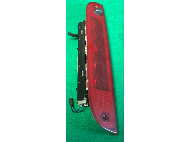 2004 FORD EXPLORER REAR LAMP THIRD BRAKE TAIL LIGHT OEM 