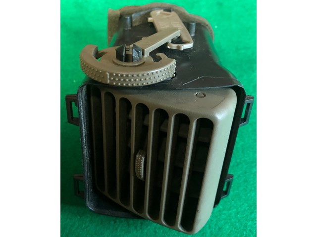 02 03 04 05 Ford Explorer Dash AC Vent Driver Side Front OEM