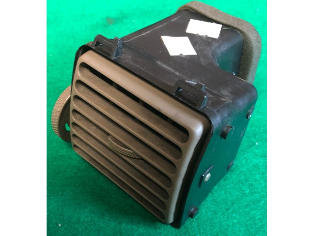 02 03 04 05 Ford Explorer Dash AC Vent Driver Side Front OEM