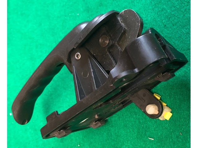 2004 FORD EXPLORER RIGHT PASSENGER REAR INNER INTERIOR DOOR HANDLE OEM