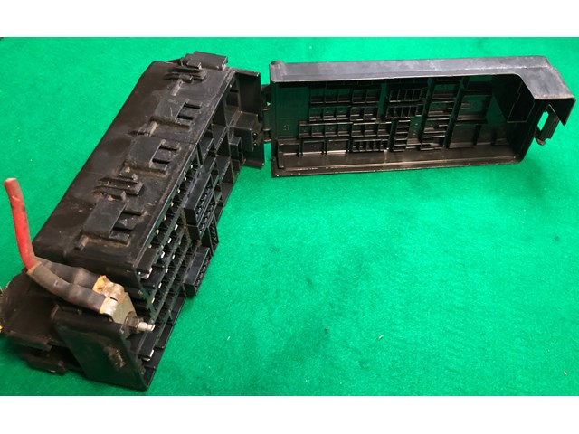 02 03 04 05 06 07 08 09 10 EXPLORER FUSEBOX FUSE BOX RELAY UNIT MODULE 