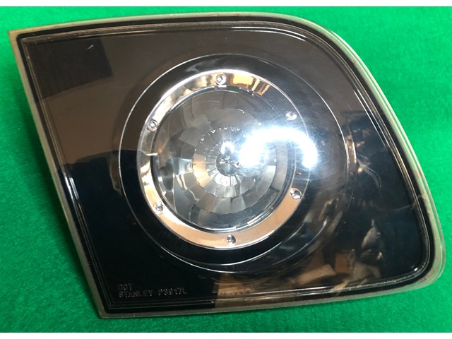  04-06 Mazda 3 Clear Lens Inner Taillight Taillamp LH Left Driver Side 