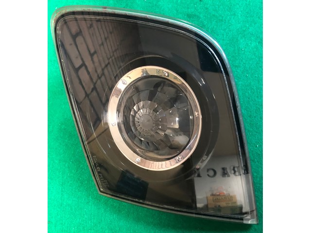 04-06 Mazda 3 Clear Lens Inner Taillight Taillamp RH Right Passenger Side