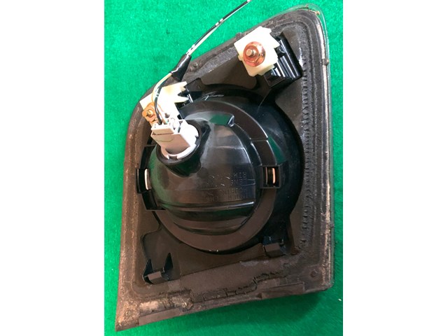 04-06 Mazda 3 Clear Lens Inner Taillight Taillamp RH Right Passenger Side