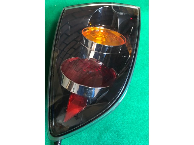 2004 2005 2006 MAZDA 3 Tail Light Assembly Left