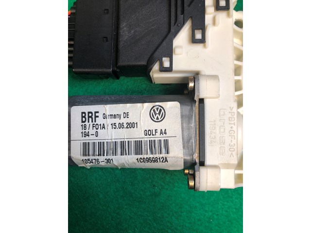  99 - 05 VW VOLKSWAGEN JETTA Rear Right Power Window Regulator Motor OEM 119434