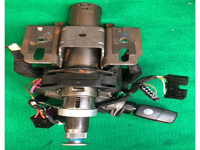 2002 VOLKSWAGEN JETTA STEERING COLUMN IGNITION LOCK HOUSING W/ KEY OEM