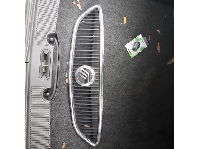 2001 Mercury Sable Grille