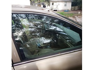 2001 Mercury Sable Right Front Door Glass