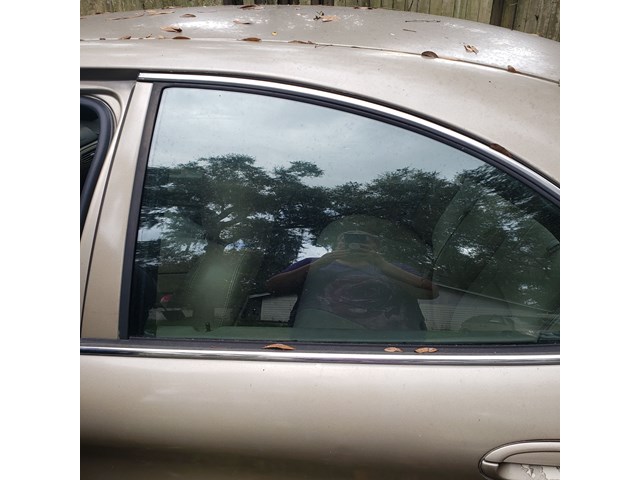 2001 Mercury Sable Left Rear Door Glass