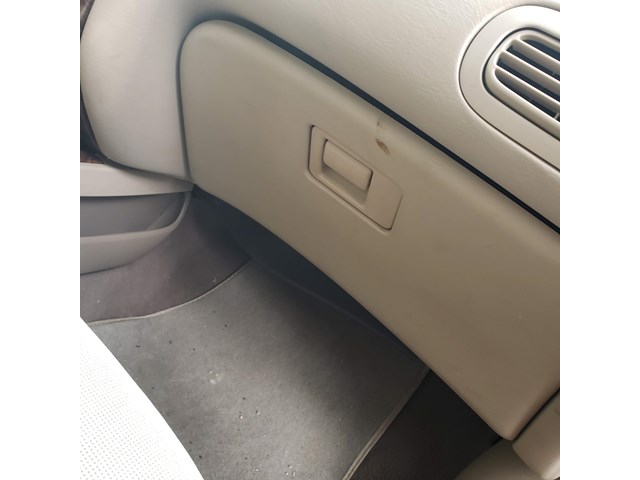 2001 Mercury Sable Glove Box
