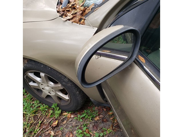 2001 Mercury Sable Front Right Spindle & Knuckle