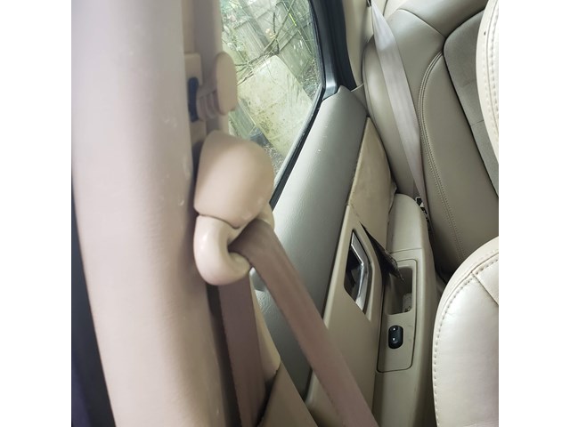 2001 Mercury Sable Seat Belt RH with Buckle