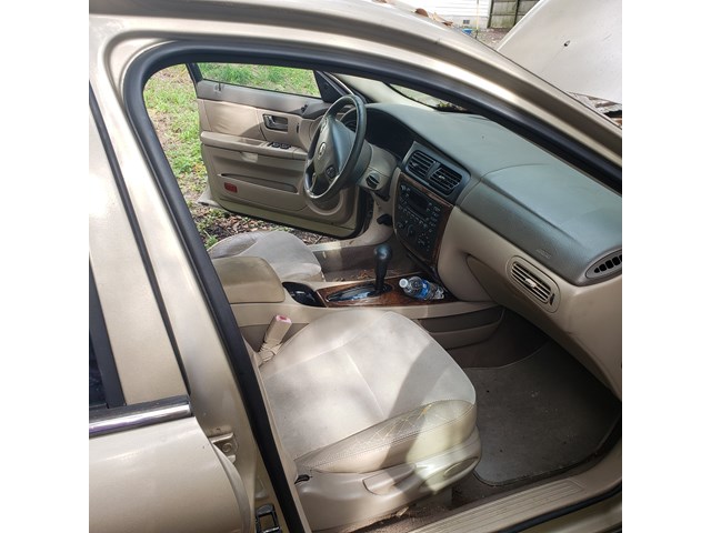 2001 Mercury Sable Seat Belt RH with Buckle