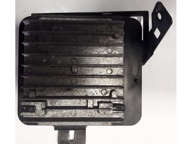 Fits 02-05 BMW 745i - Communication Control Module Motorola