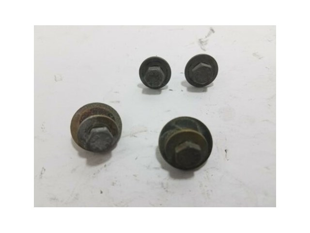 BMW E46 330i 3 SERIES  HEADLIGHT RADIATOR CORE SUPPORT BOLT SCREW SET Bolts . . 