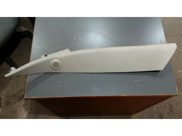 2002 CADILLAC ESCALADE INTERIOR PILLAR TRIM P/N 15073353