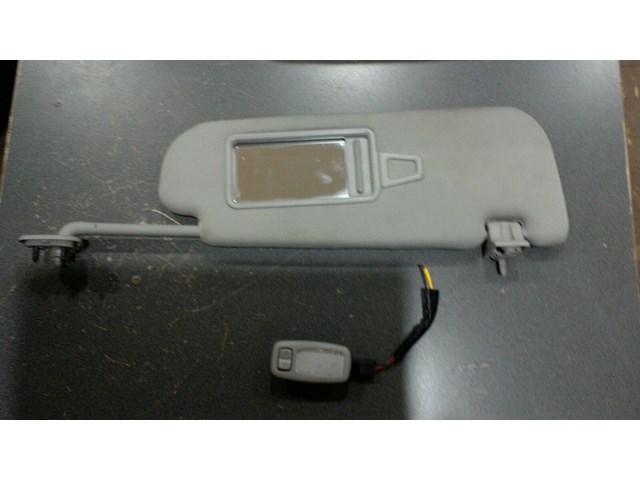 2011 2015 KIA OPTIMA RIGHT SIDE SUN VISOR W ROOF ILLUMINATED