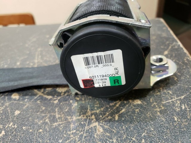 2012 LAND ROVER RANGE ROVER SPORT RIGHT FRONT SEAT BELT RETRACTOR P/N 601119400D