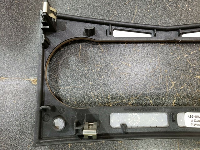 2009 MERCEDES BENZ C300 DASH CLIMATE CONTROL COVERING BEZEL P/N A2046803507