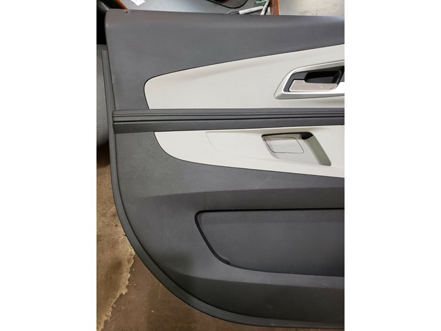 2011 CHEVY EQUINOX LEFT FRONT DOOR PANEL P/N 22761521