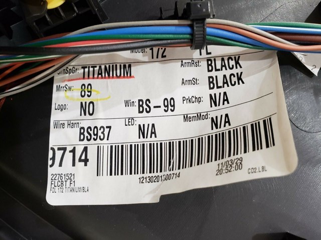 2011 CHEVY EQUINOX LEFT FRONT DOOR PANEL P/N 22761521