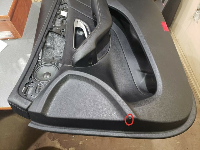 2015 MERCEDES BENZ C300 C-CLASS RIGHT FRONT DOOR PANEL