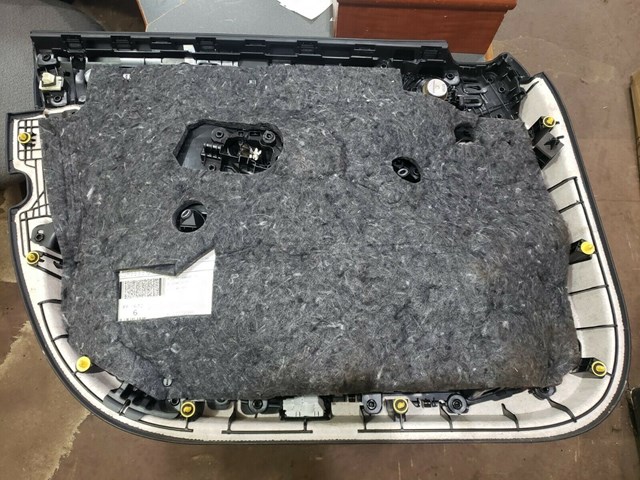 2015 MERCEDES BENZ C300 C-CLASS RIGHT FRONT DOOR PANEL