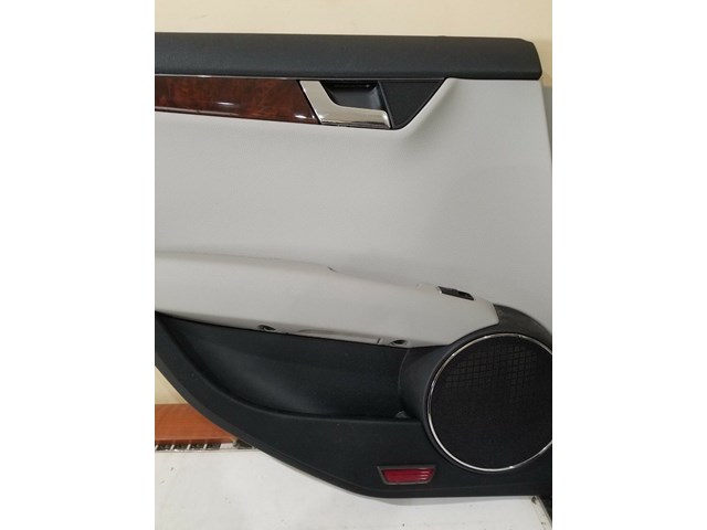 2010 MERCEDES BENZ C300 LEFT REAR DOOR PANEL