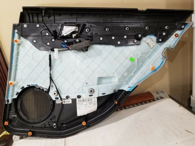 2010 MERCEDES BENZ C300 LEFT REAR DOOR PANEL