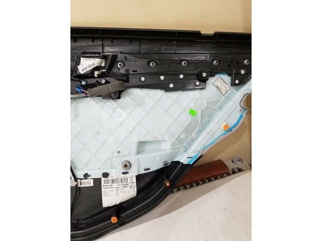 2010 MERCEDES BENZ C300 LEFT REAR DOOR PANEL