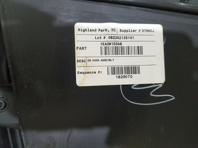 2009 2014 DODGE RAM 1500 CREW  RIGHT SIDE FRONT DOOR PANEL 