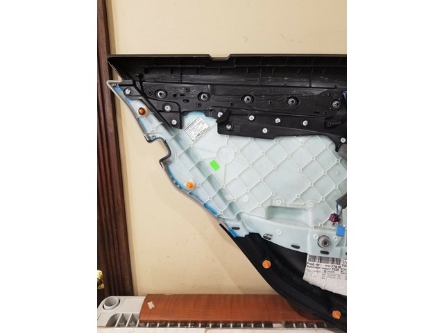 2010 MERCEDES BENZ C300 RIGHT REAR DOOR PANEL