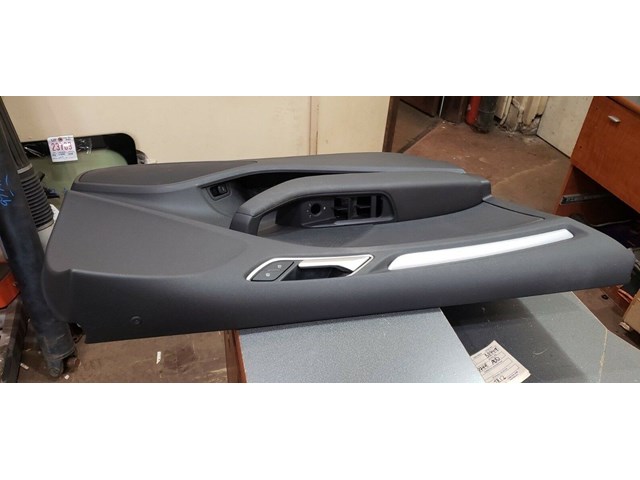 2016 AUDI A3 LEFT SIDE FRONT DOOR PANEL