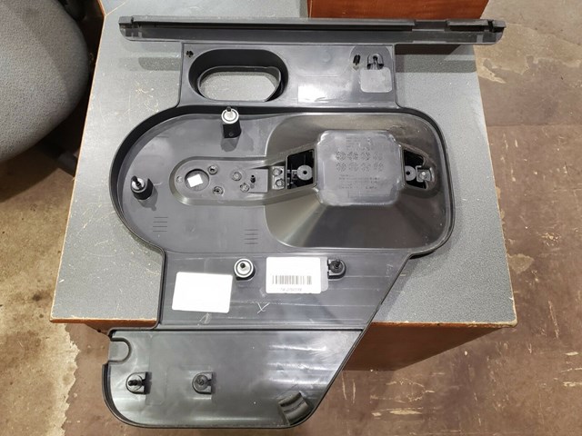 2008 JEEP WRANGLER LEFT REAR DOOR PANEL